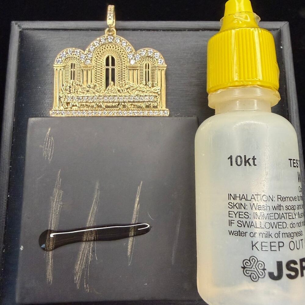 Solid 10k Yellow Italian Gold Last Supper Pendant 4 Grams 9.75mm Bail - Picture 9 of 9